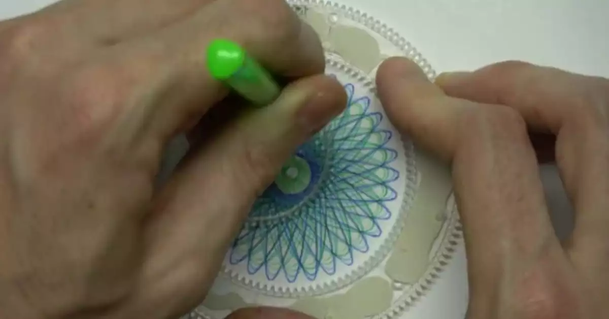 What Pens Work with Spirograph? [A Complete Guide]